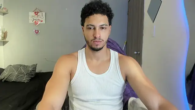 Snapshot of Kris_Khalifa69 chatting on 07-15-26, 03:06 Kris Khalifa69 online show from 07-15-26, 03:06