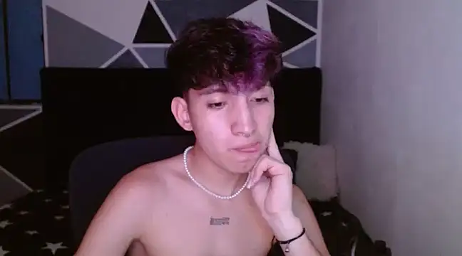 littlextreme online show from 12-24-24, 01:06