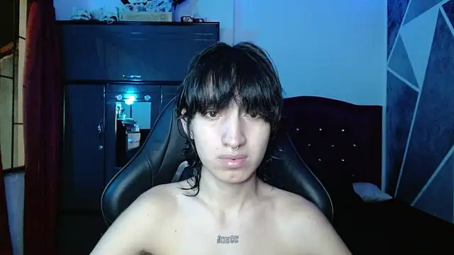littlextreme online show from 08-06-26, 02:24