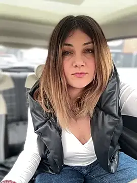 Snapshot of DaisyVibesss chatting on 03-21-25, 11:33 DaisyVibesss online show from 03-21-25, 11:33