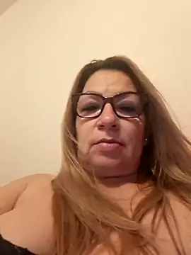 gisela27 online show from 06-08-26, 05:52
