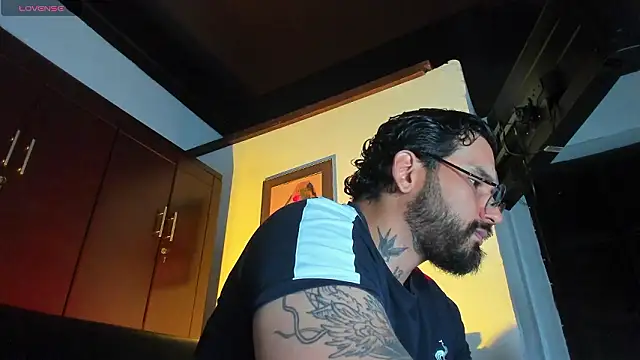 CamiloGray  online show from 02-26-26, 01:54