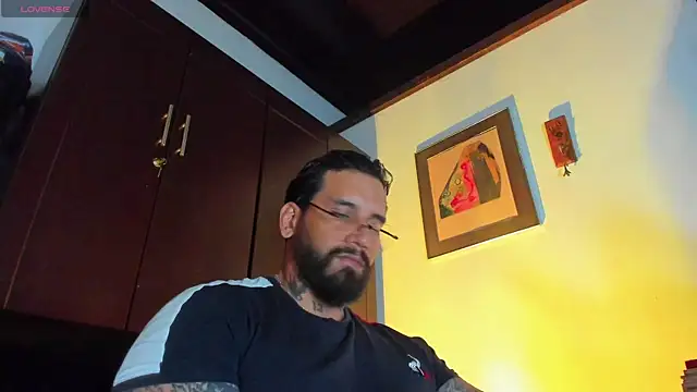 CamiloGray  online show from 04-09-26, 03:28