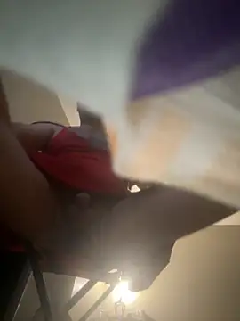 Snapshot of RomaLovesFamily chatting on 09-11-25, 08:14 RomaLovesFamily online show from 09-11-25, 08:14