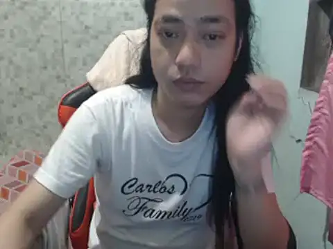 Snapshot of itsmacky4u chatting on 02-15-25, 01:16 itsmacky4u online show from 02-15-25, 01:16