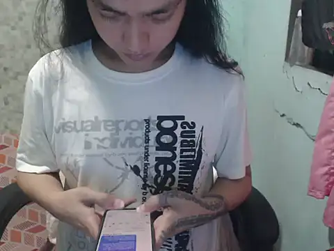 Snapshot of itsmacky4u chatting on 02-26-25, 02:03 itsmacky4u online show from 02-26-25, 02:03