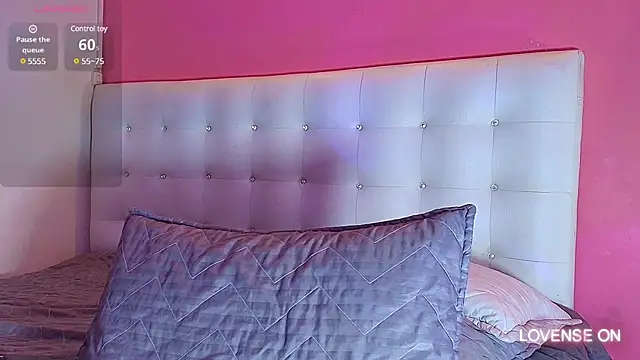 Snapshot of hornyhousekeeper_ chatting on 01-18-25, 01:08 hornyhousekeeper  online show from 01-18-25, 01:08