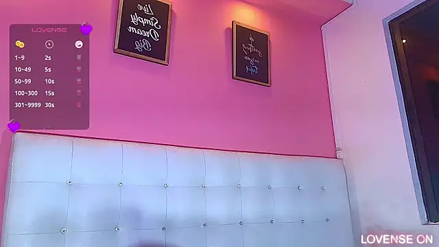 Snapshot of hornyhousekeeper_ chatting on 03-11-25, 01:01 hornyhousekeeper  online show from 03-11-25, 01:01