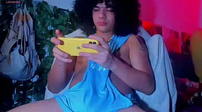 Snapshot of sweetvond_ chatting on 03-04-25, 05:21 sweetvond  online show from 03-04-25, 05:21