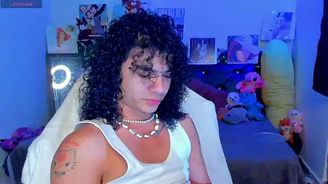 Snapshot of sweetvond_ chatting on 03-06-25, 08:37 sweetvond  online show from 03-06-25, 08:37