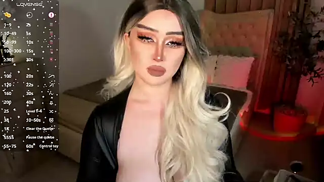 Snapshot of Miss_mariahmonroe chatting on 11-10-25, 10:58 Miss mariahmonroe online show from 11-10-25, 10:58