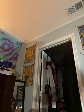 ItsBunniBabe online show from 06-18-26, 02:01