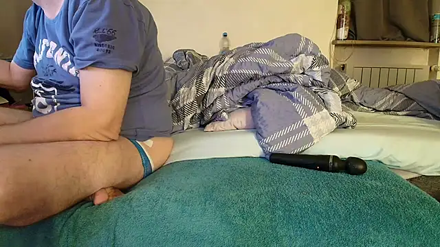 HotBiPaar online show from 11-20-25, 11:04