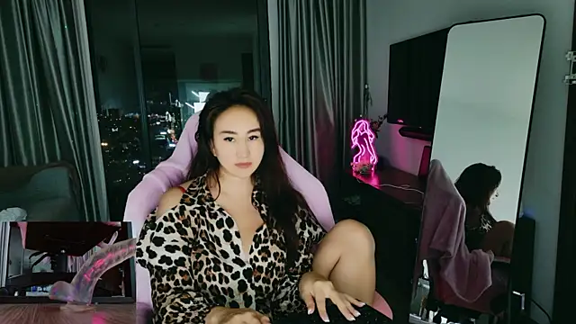 AsianQueens online show from 12-22-25, 03:09