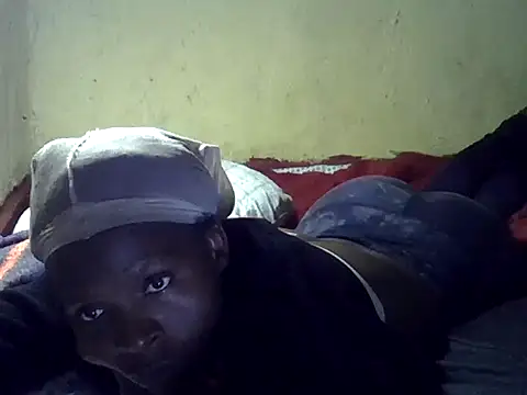 Snapshot of cute-shamza chatting on 11-09-25, 05:28 cute-shamza online show from 11-09-25, 05:28