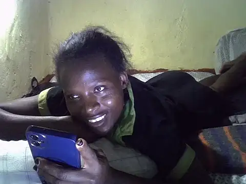 Snapshot of cute-shamza chatting on 11-17-25, 05:30 cute-shamza online show from 11-17-25, 05:30