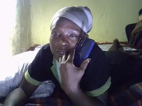 Snapshot of cute-shamza chatting on 11-18-25, 06:01 cute-shamza online show from 11-18-25, 06:01