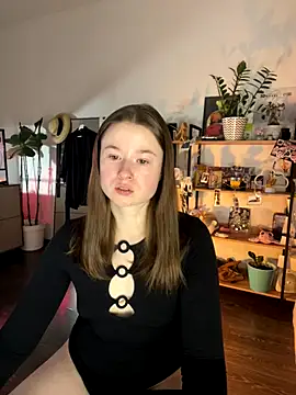 sweetest pie online show from 10-28-25, 07:05