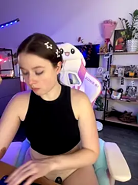 sweetest pie online show from 11-16-25, 08:09