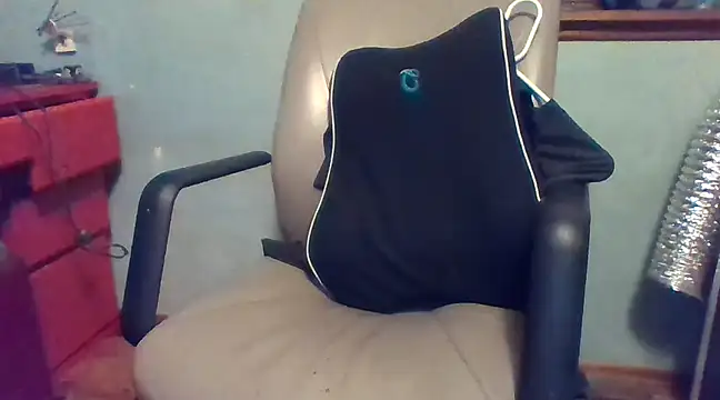 peaches playz online show from 02-15-25, 09:37