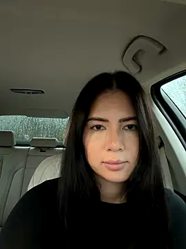 clairewntr online show from 11-16-25, 03:17