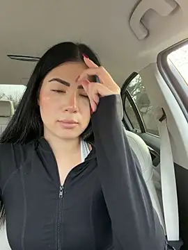 clairewntr online show from 12-21-25, 09:38