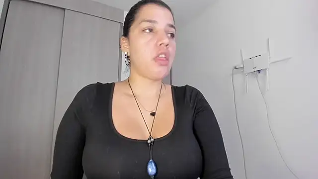 Snapshot of carmesix chatting on 05-19-26, 02:01 carmesix online show from 05-19-26, 02:01