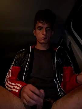 Snapshot of alessandro893000 chatting on 10-13-25, 02:33 alessandro893000 online show from 10-13-25, 02:33