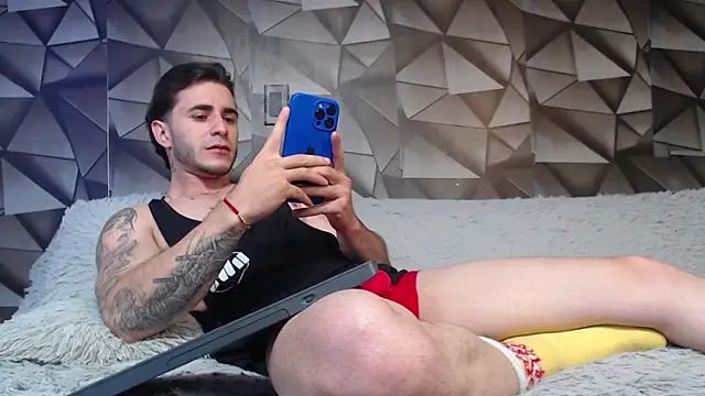 Latino stud4u online show from 01-26-25, 12:37