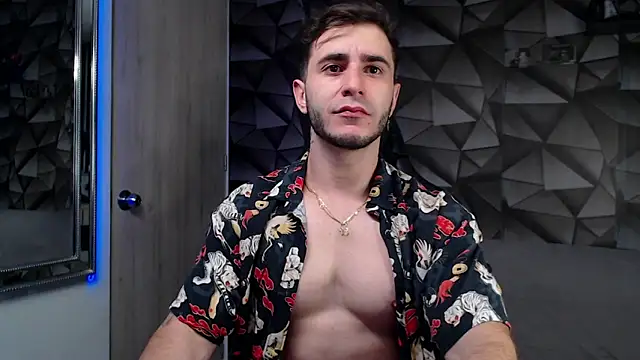 Latino stud4u online show from 09-23-25, 12:02