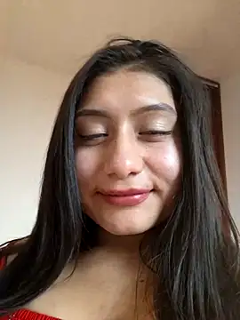 Snapshot of _Danna chatting on 12-21-24, 09:25 Danna online show from 12-21-24, 09:25