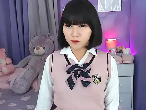 Snapshot of urlovelyfreya chatting on 11-11-25, 05:13 urlovelyfreya online show from 11-11-25, 05:13