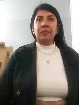 Snapshot of aisha_latina chatting on 12-03-24, 07:11 aisha latina online show from 12-03-24, 07:11