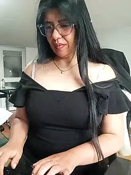 aisha latina online show from 04-09-26, 02:33