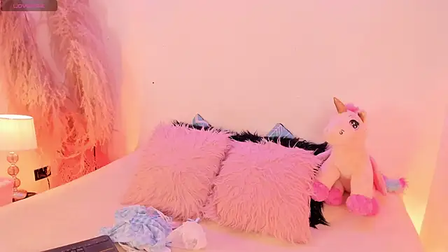 SophieRossi online show from 12-14-25, 04:18