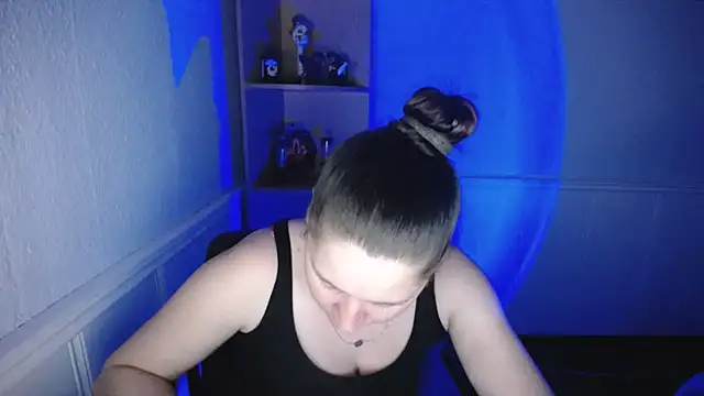 JosieJun  online show from 10-27-25, 06:01