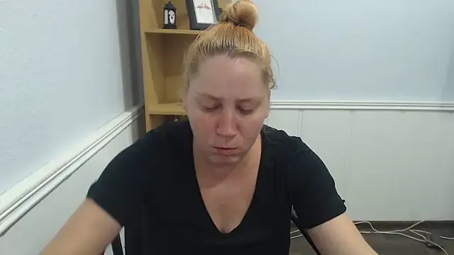 JosieJun  online show from 08-08-26, 06:21
