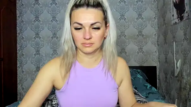 NicoletMoore online show from 01-17-25, 11:40