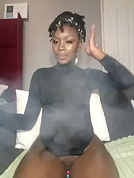 Snapshot of HoneyDropsX chatting on 11-15-25, 05:16 HoneyDropsX online show from 11-15-25, 05:16