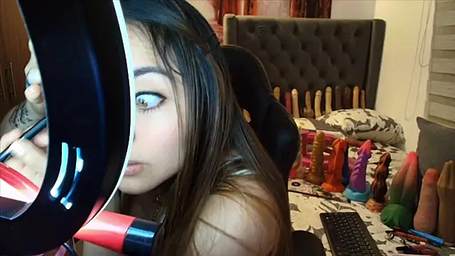 sofia23dirty online show from 04-12-26, 10:48