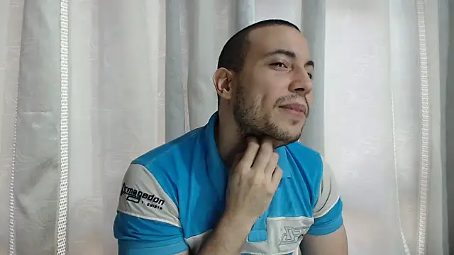 Armando 2002 online show from 11-25-25, 04:18