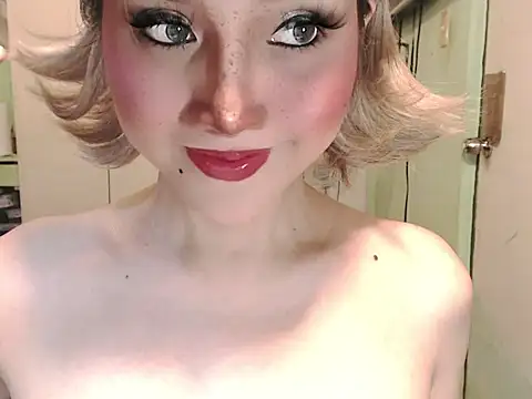 Snapshot of Ezradeliciosa chatting on 05-29-26, 01:58 Ezradeliciosa online show from 05-29-26, 01:58