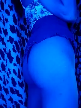 Snapshot of KatyNasty chatting on 09-29-25, 03:44 KatyNasty online show from 09-29-25, 03:44