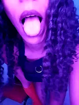 Snapshot of KatyNasty chatting on 10-02-25, 02:40 KatyNasty online show from 10-02-25, 02:40