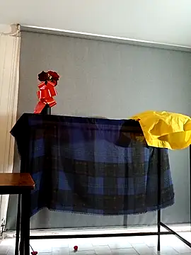 Snapshot of KatyNasty chatting on 10-10-25, 01:21 KatyNasty online show from 10-10-25, 01:21