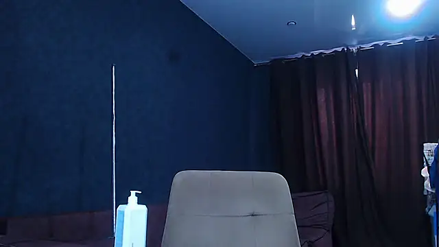 Snapshot of muscularjohnforuX chatting on 09-24-25, 07:44 muscularjohnforuX online show from 09-24-25, 07:44