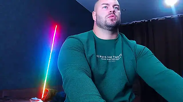 Snapshot of muscularjohnforuX chatting on 10-03-25, 08:55 muscularjohnforuX online show from 10-03-25, 08:55