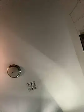 Snapshot of CutieFrmthehood chatting on 01-24-25, 04:17 CutieFrmthehood online show from 01-24-25, 04:17