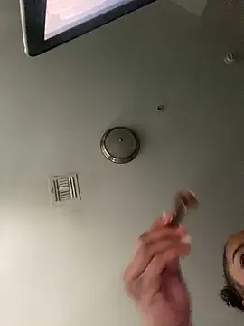 Snapshot of CutieFrmthehood chatting on 01-26-25, 06:16 CutieFrmthehood online show from 01-26-25, 06:16