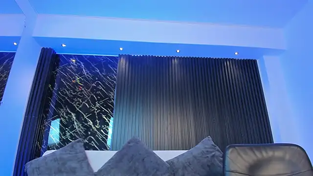 Snapshot of miataylorr1 chatting on 01-10-25, 06:17 miataylorr1 online show from 01-10-25, 06:17